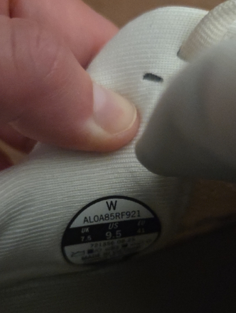 Altra Women's Cream/White Neutral Running Shoes NWOT - Picture 3 of 8